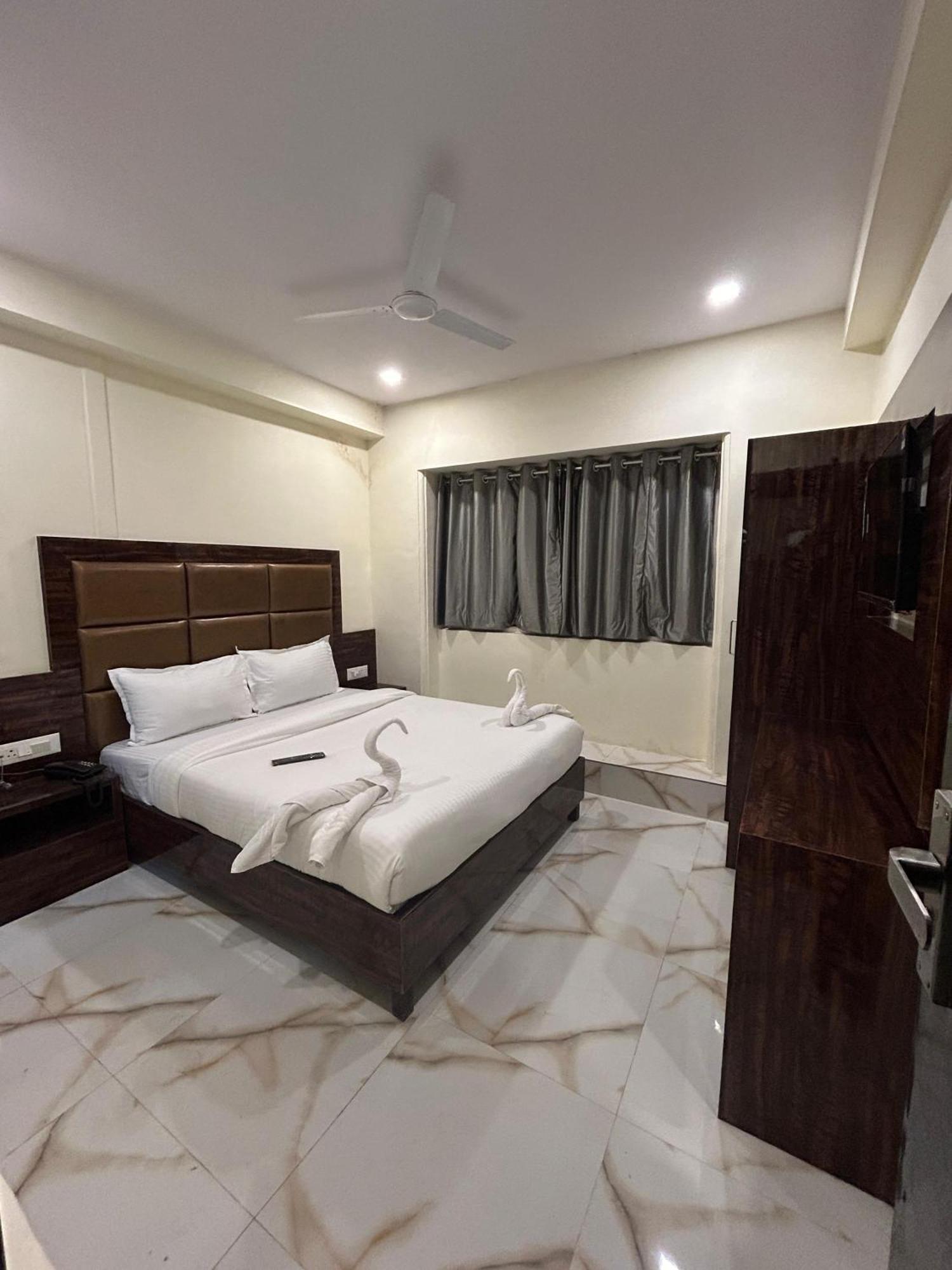Hotel Rinza Residency Mumbai Exterior photo